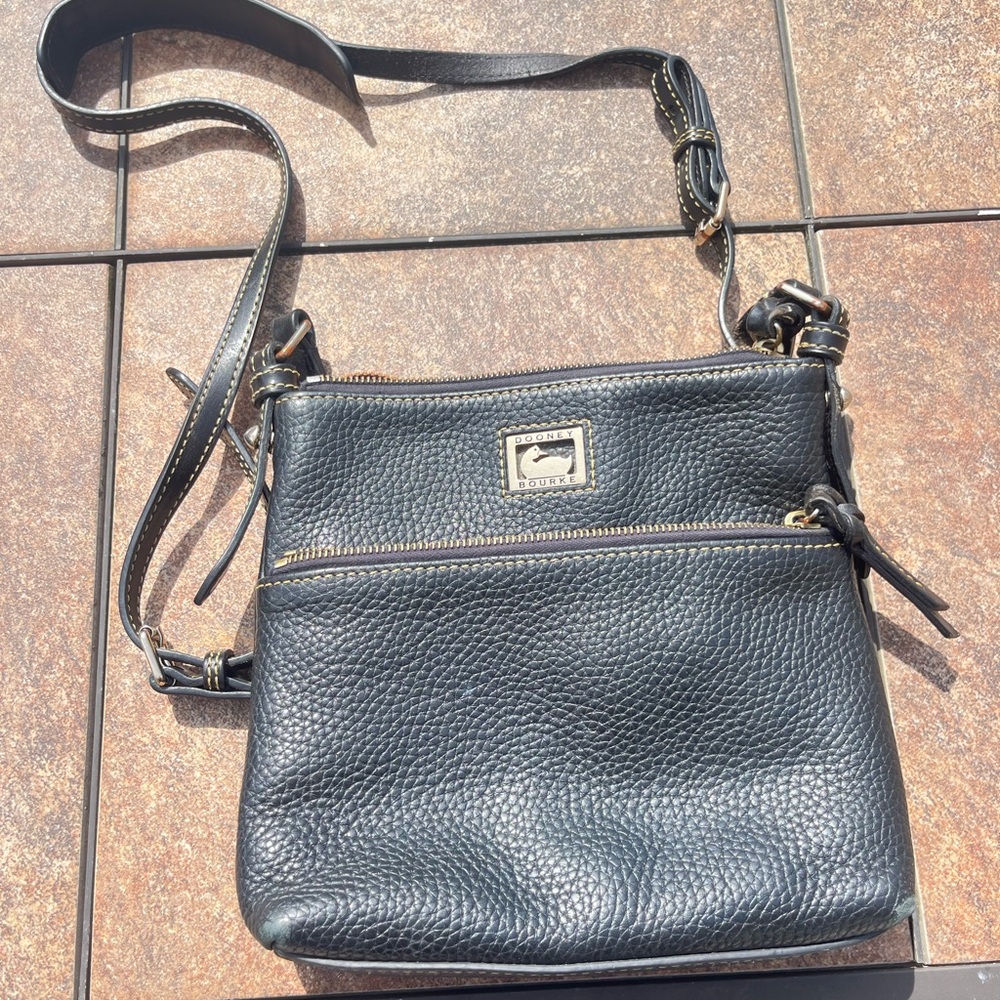 Dooney & Bourke Black GENUINE Leather Dillen Letter Carrier Purse